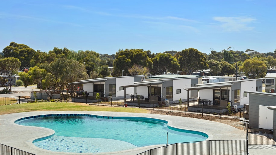 2 bedroom cabins overlooking pool