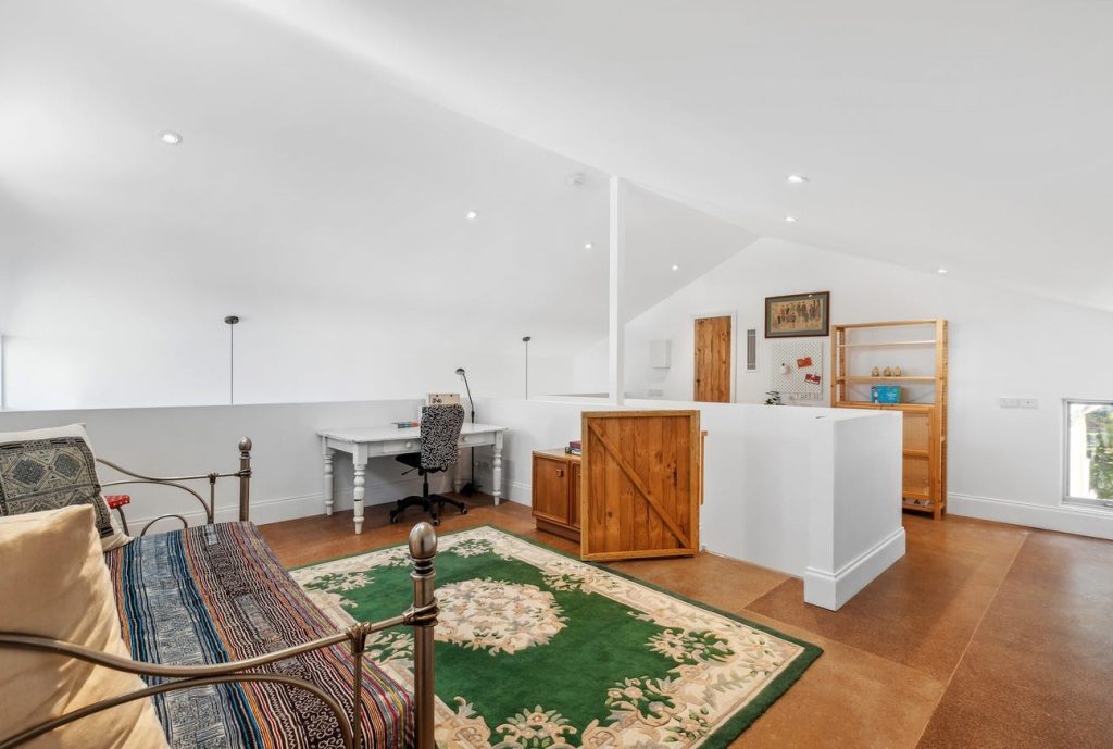 New extension open-side upstairs retreat